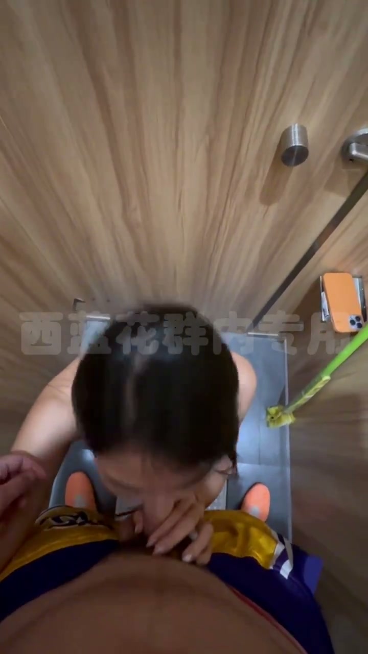 公测浇灌下母狗 图片 3
